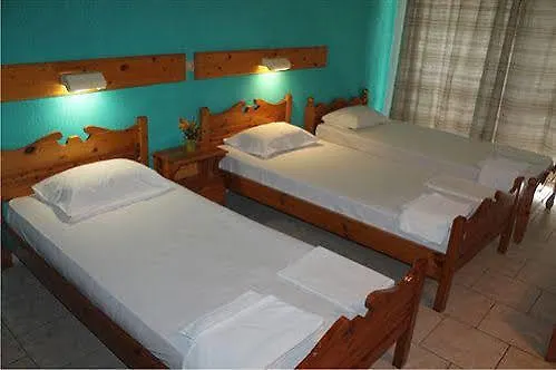 Le Mirage Hotel 2*