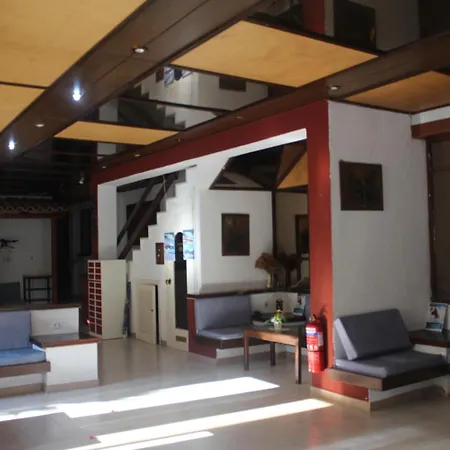 Le Mirage Hotel