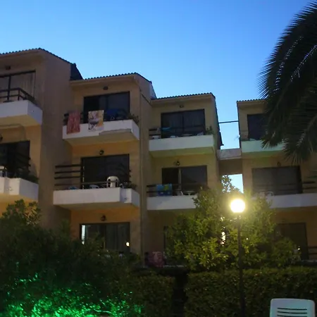 Le Mirage Hotel 2*