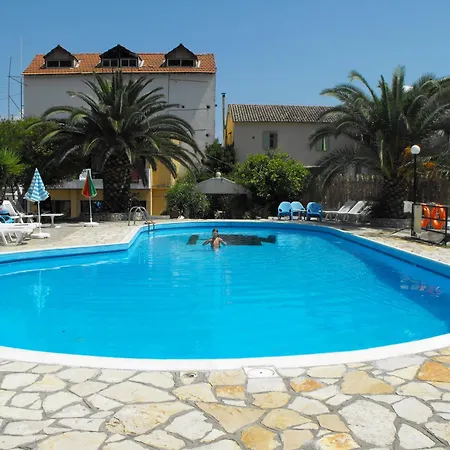 Le Mirage 2* Benitses (Corfu)