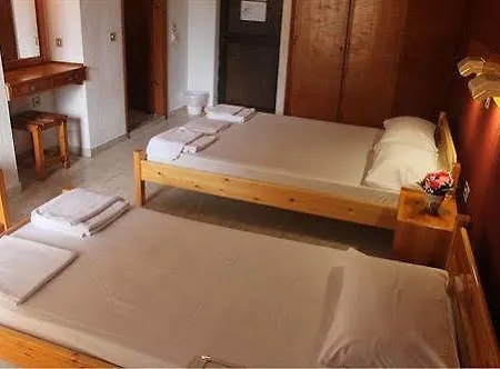 Le Mirage 2* Benitses (Corfu)