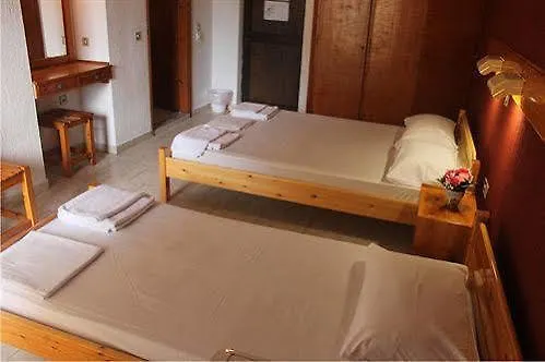 Le Mirage 2* Benitses (Corfu)